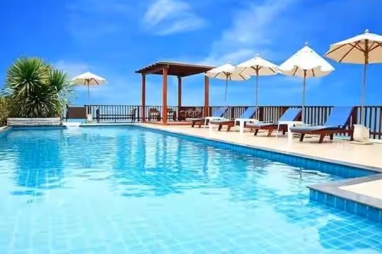 NAVRAJ KINGSTOWn swimming pool
